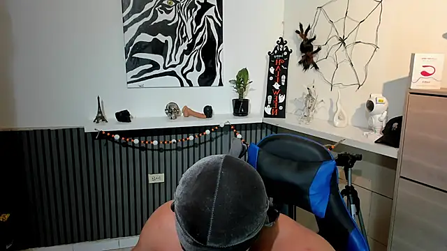 Daemon21 online show from October 21, 2:56 am