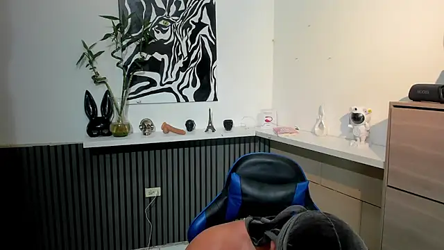 Daemon21 online show from December 3, 9:57 pm