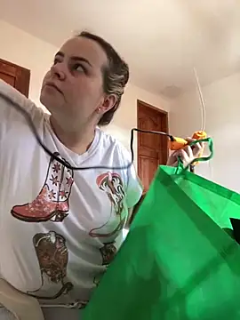 Im Amelia online show from March 13, 5:08 pm