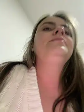 Im Amelia online show from July 1, 11:04 pm