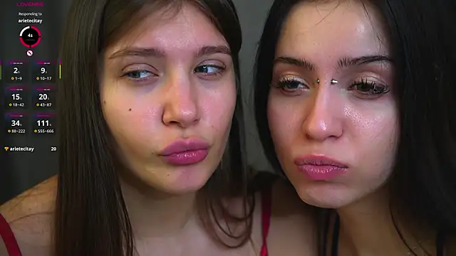 Snapshot of vivid_girls_vg chatting on March 17, 7:23 am vivid girls vg online show from March 17, 7:23 am