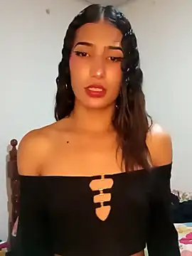 Snapshot of Lanna_hott_ chatting on January 17, 10:56 pm Lanna hott  online show from January 17, 10:56 pm