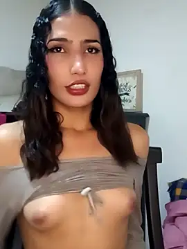 Snapshot of Lanna_hott_ chatting on March 18, 10:37 pm Lanna hott  online show from March 18, 10:37 pm