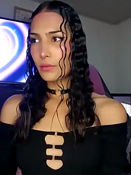 Snapshot of Lanna_hott_ chatting on November 6, 7:04 pm Lanna hott online show from November 6, 7:04 pm