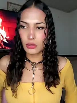 Snapshot of Lanna_hott_ chatting on November 10, 10:53 pm Lanna hott online show from November 10, 10:53 pm