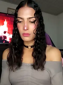 Snapshot of Lanna_hott_ chatting on November 17, 1:55 am Lanna hott online show from November 17, 1:55 am