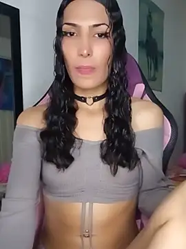 Lanna hott  online show from May 16, 8:18 pm