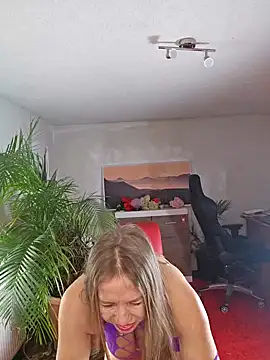 Supertitten95DD online show from February 12, 9:20 am