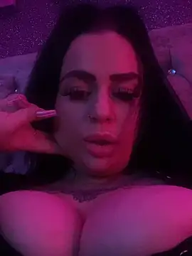 MissEssex online show from January 31, 12:40 pm
