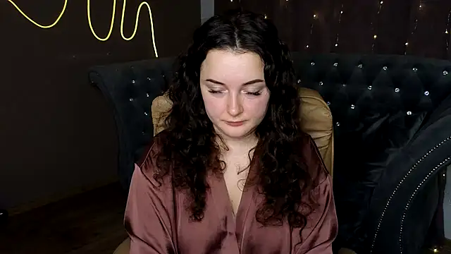 GloriNichols online show from January 12, 1:27 pm