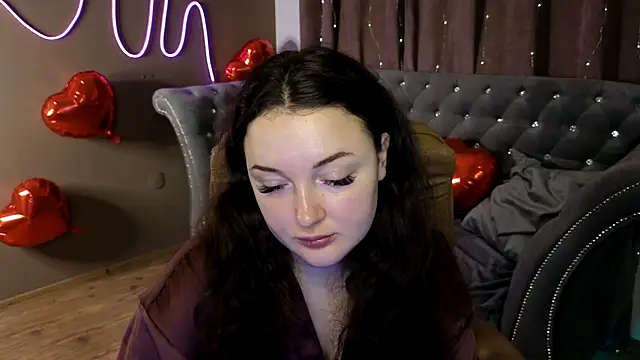 GloriNichols online show from February 21, 7:01 am