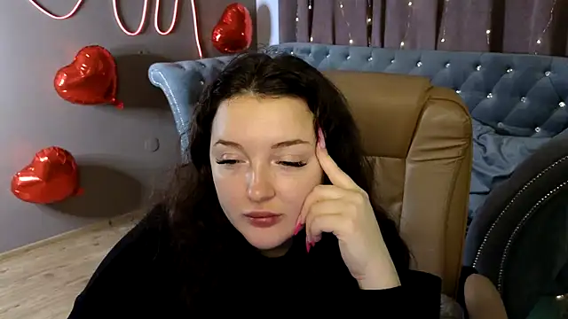 GloriNichols online show from February 22, 6:28 am