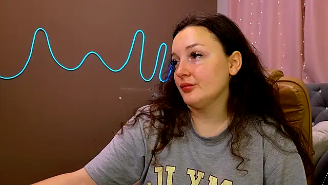 GloriNichols online show from October 5, 7:17 am