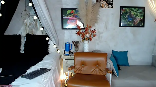 Kyara Queen online show from March 16, 6:34 pm