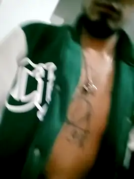 ale3J4a online show from February 1, 7:47 am