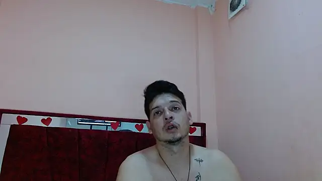 Snapshot of FerneyManti chatting on January 10, 1:13 pm FerneyManti online show from January 10, 1:13 pm