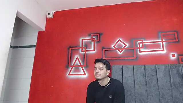 Snapshot of FerneyManti chatting on January 18, 1:15 pm FerneyManti online show from January 18, 1:15 pm