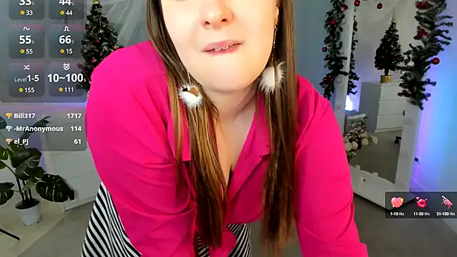 Snapshot of Lattea chatting on December 25, 4:33 am Lattea online show from December 25, 4:33 am