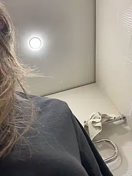 GraceTorrez online show from February 1, 11:06 pm