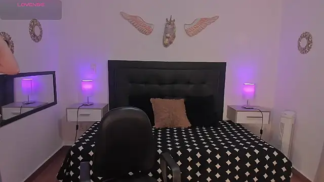 Snapshot of sweet_abby1 chatting on February 15, 11:41 am sweet abby1 online show from February 15, 11:41 am