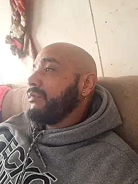 Snapshot of cucho1987 chatting on November 19, 2:39 pm cucho1987 online show from November 19, 2:39 pm