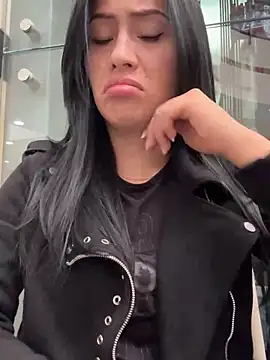 Snapshot of Sara_luna_ chatting on January 15, 4:32 pm Sara luna online show from January 15, 4:32 pm