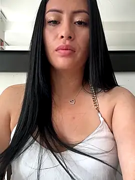 Sara luna  online show from November 10, 1:32 pm