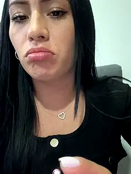 Sara luna  online show from January 7, 11:07 pm