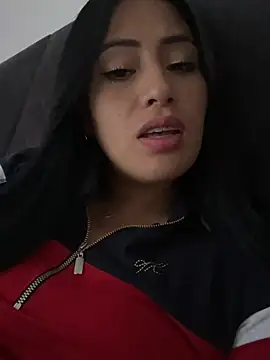 Snapshot of Sara_luna_ chatting on June 28, 10:05 pm Sara luna online show from June 28, 10:05 pm