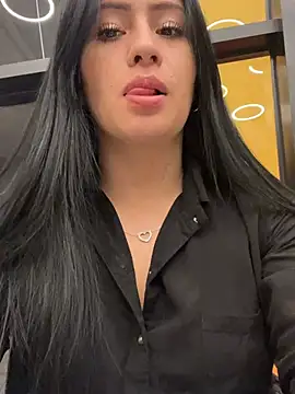 Snapshot of Sara_luna_ chatting on July 16, 12:05 am Sara luna online show from July 16, 12:05 am