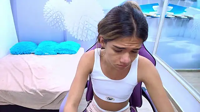 DEMI LEED online show from March 25, 12:00 pm