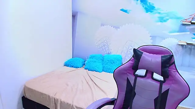 DEMI LEED online show from March 27, 11:54 am