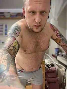 PierreNaked89 online show from November 7, 10:43 pm