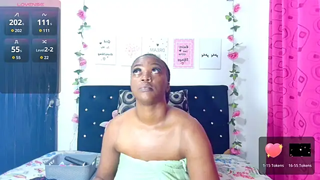 CiaraEbony online show from November 28, 1:41 am