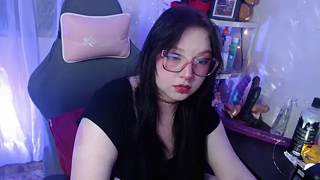 LiloMoon69 online show from February 3, 3:42 am