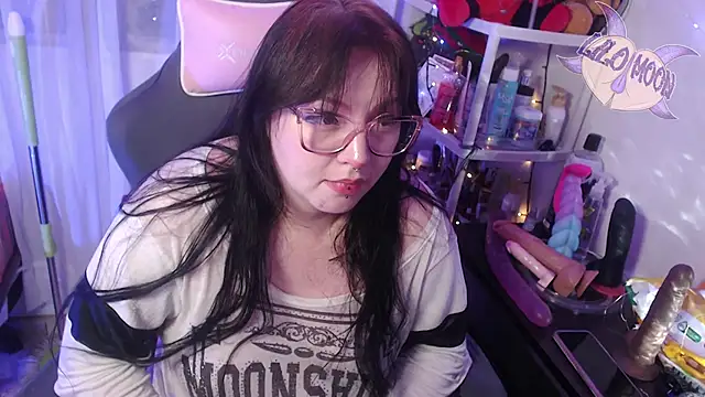 LiloMoon69 online show from March 10, 7:10 am