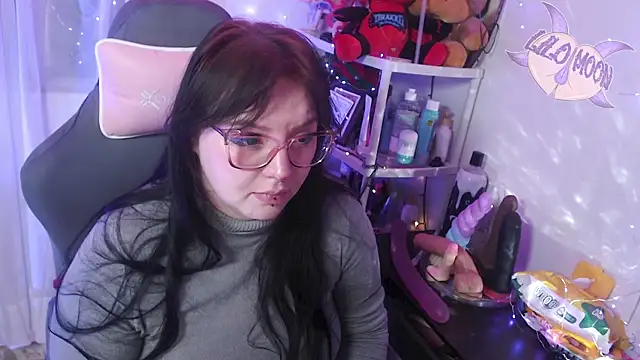 LiloMoon69 online show from March 11, 7:04 am