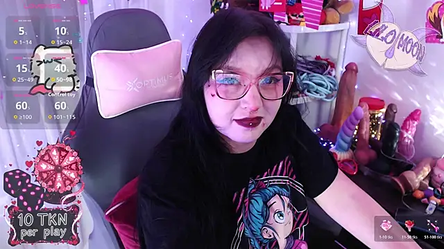 Snapshot of LiloMoon69 chatting on February 15, 9:55 pm LiloMoon69 online show from February 15, 9:55 pm