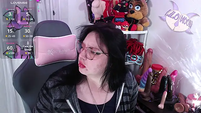 Snapshot of LiloMoon69 chatting on February 23, 3:04 am LiloMoon69 online show from February 23, 3:04 am