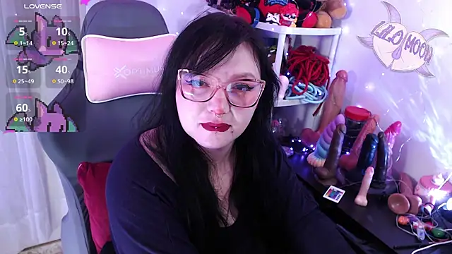 Snapshot of LiloMoon69 chatting on February 23, 3:09 pm LiloMoon69 online show from February 23, 3:09 pm