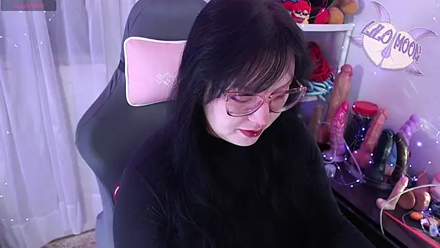 LiloMoon69 online show from March 5, 2:24 pm