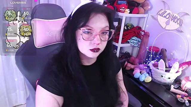 LiloMoon69 online show from March 31, 2:06 pm