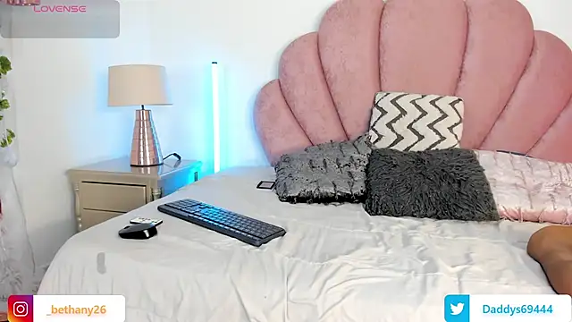 Daddysgirl1  online show from November 27, 11:07 pm