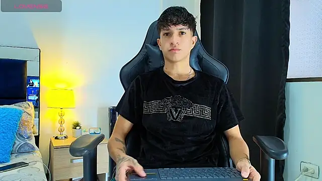  CamiloBass online show from June 14, 8:44 pm