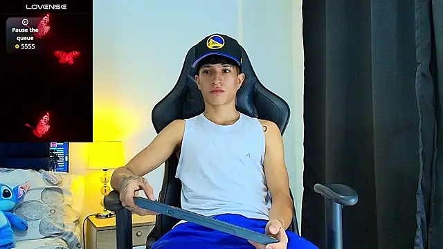  CamiloBass online show from July 30, 1:15 am