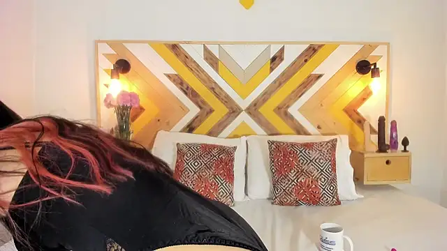 NicoleHaley online show from February 22, 2:52 pm