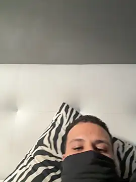 Snapshot of yayaya55598 chatting on October 12, 1:43 pm yayaya55598 online show from October 12, 1:43 pm