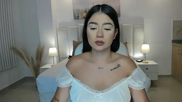 amelie jhons online show from February 18, 11:44 pm