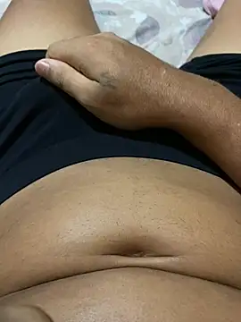 Snapshot of HenriqueH3 chatting on February 12, 2:34 pm HenriqueH3 online show from February 12, 2:34 pm