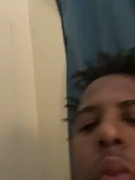 Snapshot of anubi0880 chatting on October 25, 10:48 pm anubi0880 online show from October 25, 10:48 pm